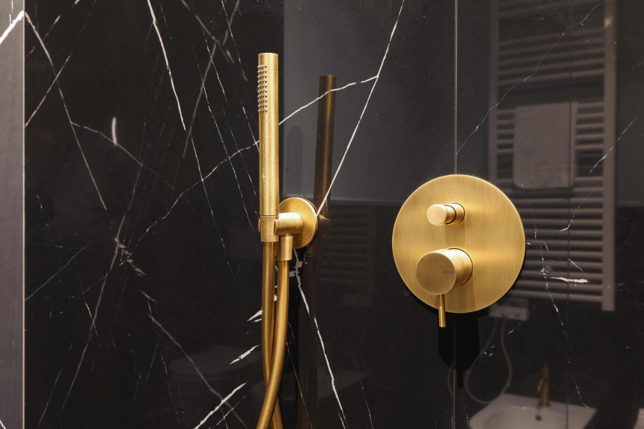 Prestige Boutique - Piazza Duomo View * Mailand