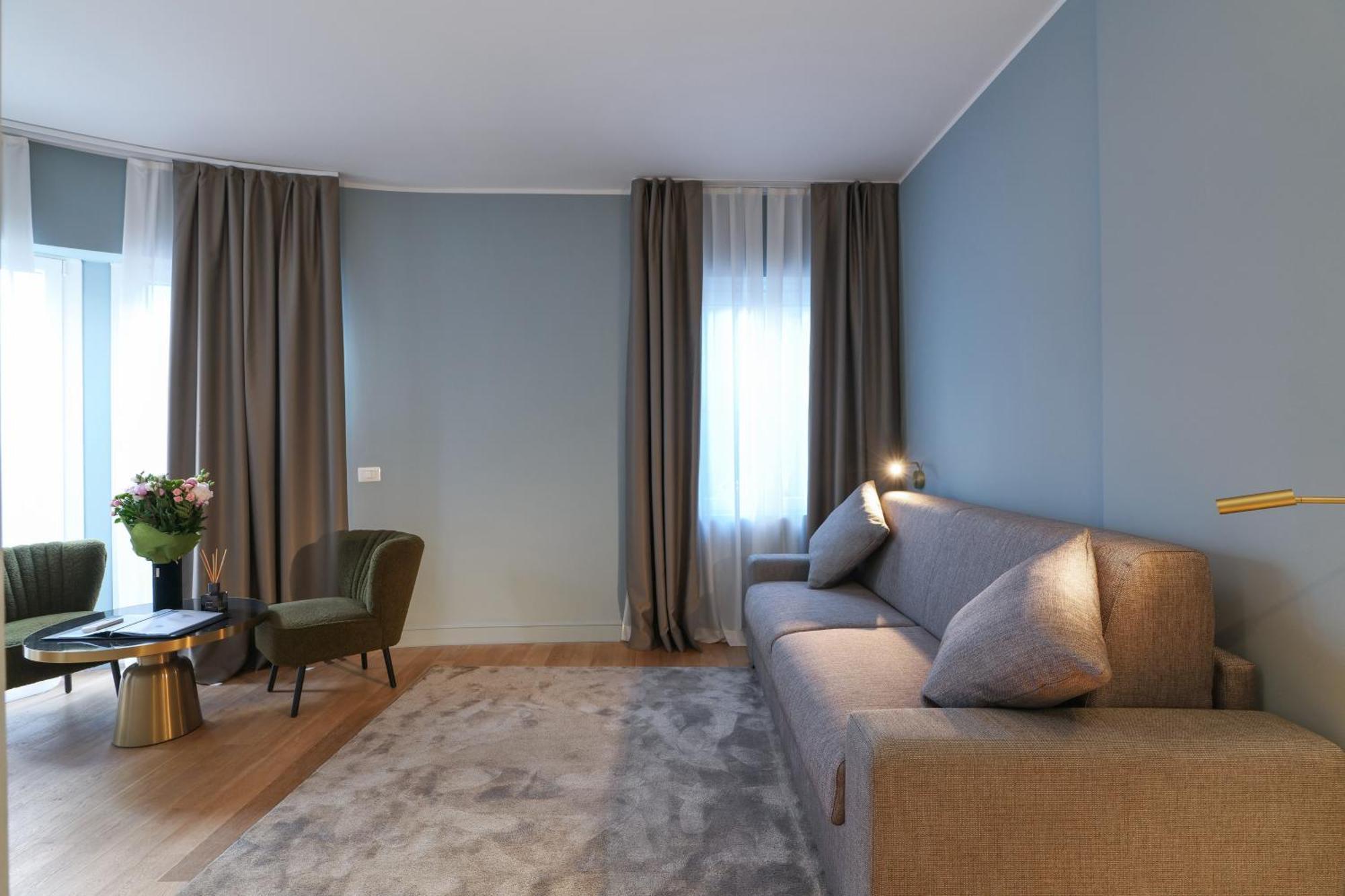 Prestige Boutique - Piazza Duomo View Apartment Mailand